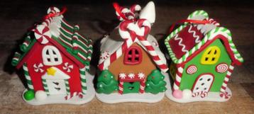 3 Mooie Kersthuisjes peperkoek Hans griet + gekleurd licht. beschikbaar voor biedingen