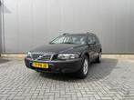 Volvo XC70 2.4 D5 Comfort Line, Automaat, Zwart, 193 €/maand, Origineel Nederlands