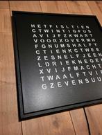 Woordklok 53cm van hout of kunststof (Black Friday korting!), Ophalen of Verzenden, Nieuw, Wandklok