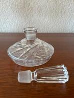 Mooi Antiek geslepen Parfum flesje ., Ophalen of Verzenden