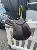 Devoucoux Biarritz Lab springzadel 17,5 inch, Dieren en Toebehoren, Paarden en Pony's | Zadels, Ophalen of Verzenden, Zo goed als nieuw