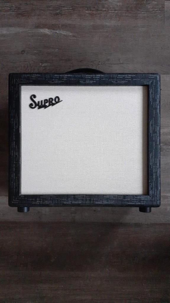 Supro Amulet 1614RT 12'' (1x12 combo), Muziek en Instrumenten, Versterkers | Bas en Gitaar, Zo goed als nieuw, Gitaar, Minder dan 50 watt