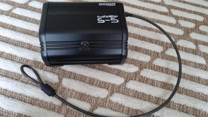 Autosafe Satellite S-5 kluis voor auto, boot, caravan etc, Auto diversen, Auto-accessoires, Zo goed als nieuw, Ophalen of Verzenden