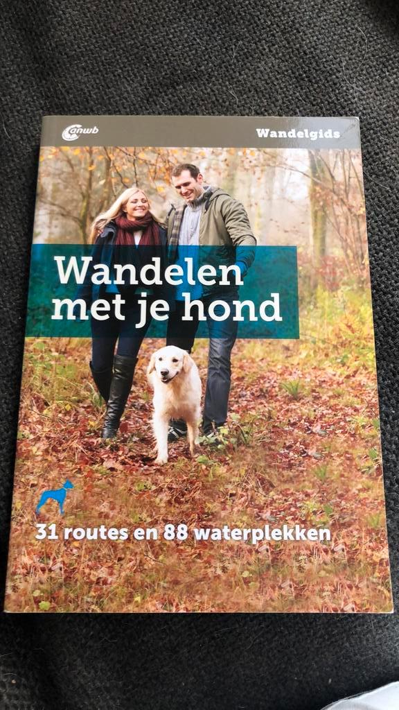 Nicky Gootjes - Wandelen met je hond, Boeken, Reisgidsen, Zo goed als nieuw, Fiets- of Wandelgids, Benelux, Overige merken, Ophalen of Verzenden