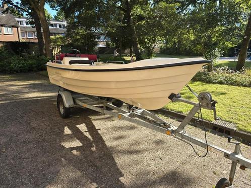 Sloep Medemblick 430, Watersport en Boten, Sloepen, Zo goed als nieuw, Tot 10 pk, 3 tot 6 meter, Buitenboordmotor, Benzine, Polyester