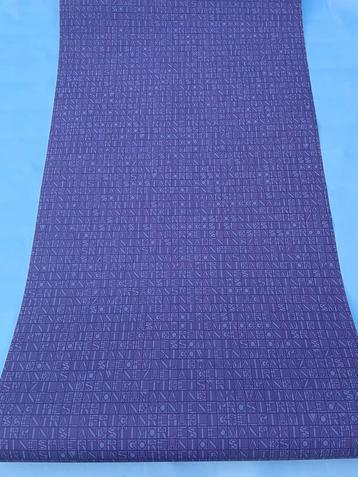 Vliesbehang Globe - Plum €5 per rol beschikbaar voor biedingen