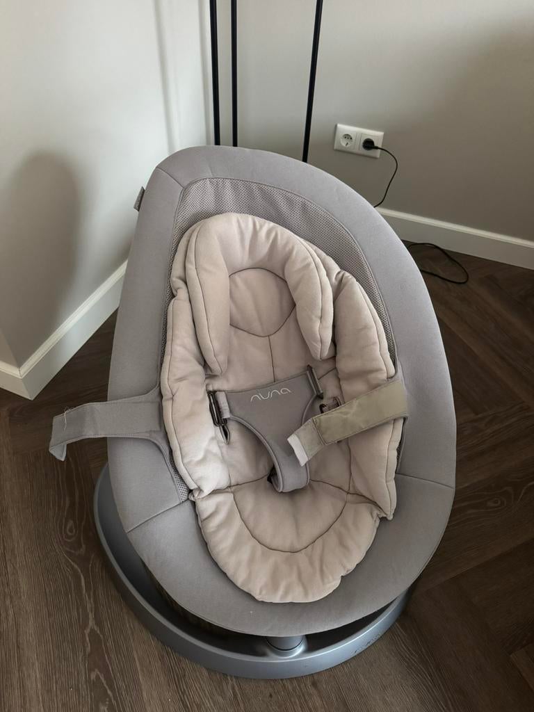 Nuna grow wip/relax babystoel, Kinderen en Baby's, Wipstoeltjes, Ophalen, Zo goed als nieuw, Verstelbaar