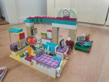 Lego friends 41085 Dierenkliniek beschikbaar voor biedingen