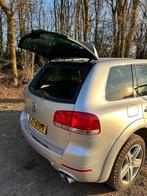 Volkswagen Touareg 6.0 W12 331KW 4MOTION AUT 2005 Grijs, Auto's, Zwart, Overige carrosserieën, 12 cilinders, Vierwielaandrijving