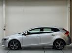 Volvo V40 2.0 T2 Momentum NAVI CRUISE PDC, Voorwielaandrijving, 65 €/maand, Gebruikt, Euro 6