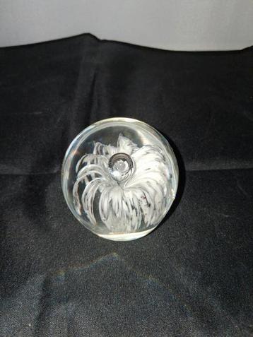 Presse paper  beschikbaar voor biedingen