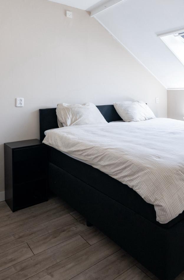 Twee Nachtkastjes /Bijzettafels -Zwart, Huis en Inrichting, Slaapkamer | Nachtkastjes, Zo goed als nieuw, 55 tot 70 cm, Minder dan 45 cm