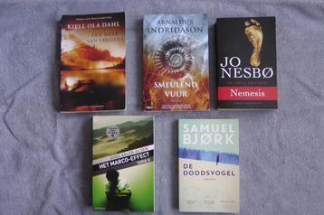 Vijf boeken van Scandinavische auteurs (Thrillers) beschikbaar voor biedingen