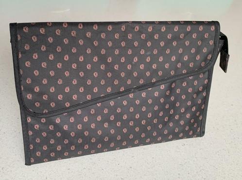 Nette Toilettas heren - 28 x 18 cm, Sieraden, Tassen en Uiterlijk, Toilettassen, Gebruikt, Heer, Zwart, Ophalen of Verzenden
