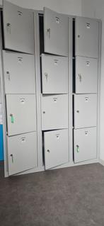 Lockerkast met 12 lockers, Ophalen