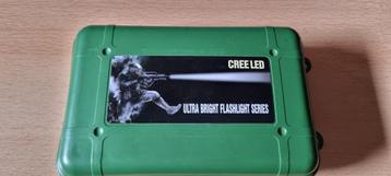 Zaklamp militaire Cree led technologie beschikbaar voor biedingen