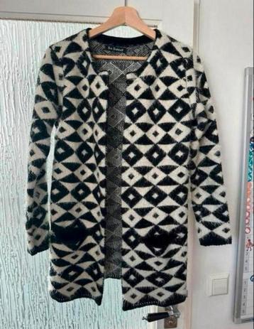Lang warm vest met modern patroon zwart / beige maat 36/38 beschikbaar voor biedingen