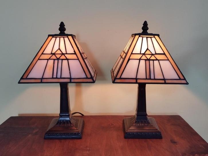 set van 2 Tiffany lampen, Huis en Inrichting, Lampen | Tafellampen, Zo goed als nieuw, Minder dan 50 cm, Glas, Metaal, Ophalen of Verzenden