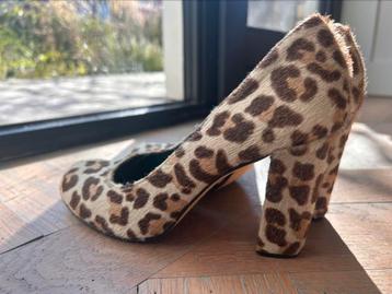 Fred de la Brentoniere pump. print van pony haar. Maat 37 beschikbaar voor biedingen