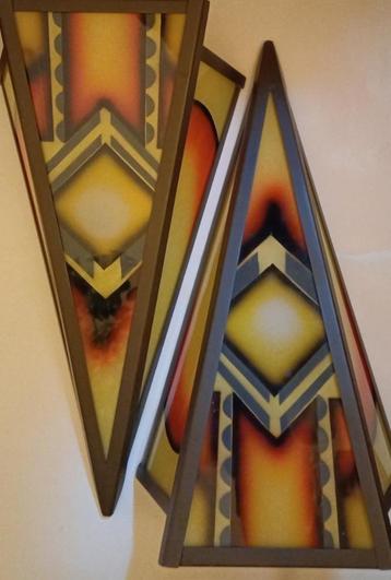 2 Art deco glazen wand lampen  beschikbaar voor biedingen