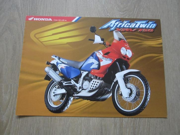 Honda XRV 750 Africa Twin brochure folder 2001 ?, Motoren, Handleidingen en Instructieboekjes, Honda, Ophalen of Verzenden