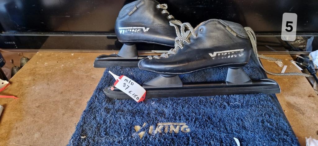 Viking marathon mid maat 37, Sport en Fitness, Schaatsen, Viking, Gebruikt, Ophalen of Verzenden, Noren