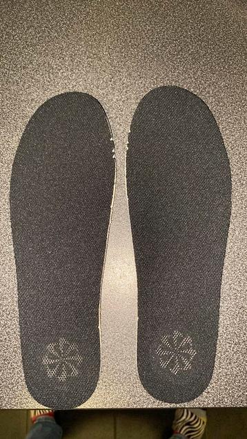 Inlegzolen Nike maat 39 beschikbaar voor biedingen