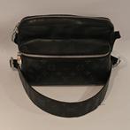 Louis Vuitton Outdoor Bag Mono 2020, Sieraden, Tassen en Uiterlijk, Tassen | Schoudertassen, Louis Vuitton, Gebruikt, Support@louisvuitton.com