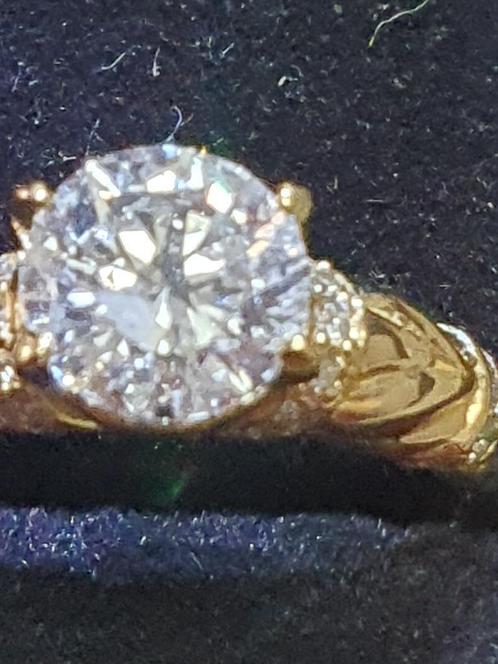 Waardevolle sierlijke damesring met orgineel certificaat, Sieraden, Tassen en Uiterlijk, Ringen, Nieuw, Dame, 17 tot 18, Goud