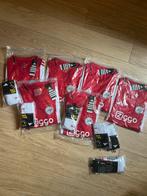 Ajax tenue t shirt broek en sokken 25 / 26, Sport en Fitness, Voetbal, Maat XS of kleiner, Ophalen of Verzenden