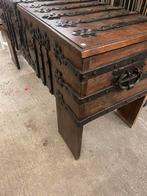 Antiek eiken kist met gesmeden beslag, Huis en Inrichting, Woonaccessoires | Kisten, Ophalen, Minder dan 50 cm, ., Zo goed als nieuw