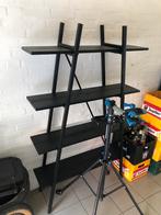 Zwart houten stellingkast met ijzeren frame werk, Ophalen, Gebruikt