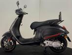 Vespa Sprint S mat zwart 25km/uur, Fietsen en Brommers, Scooters | Vespa, Ophalen, Overige modellen, Zo goed als nieuw, Benzine