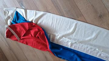 Zeer royale Nederlandse vlag. 350 x 200 br. beschikbaar voor biedingen