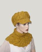col setje met Pet of baret nr. 17 oker, Handgemaakt, Verzenden, Nieuw, Sjaal