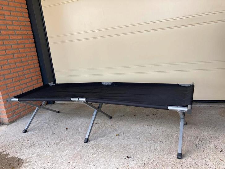 Veldbed, zware kwaliteit, Tuin en Terras, Ligbedden, Zo goed als nieuw, Ophalen of Verzenden