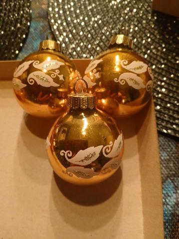 Oude kerstballen jaren '60 beschikbaar voor biedingen