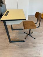 Retro schoolbankje + stoel, Gebruikt, Tafel(s) en Stoel(en), Ophalen