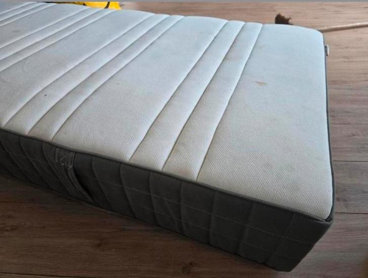 Ikea Hovag Pocketveren Matras 90x200 2 stuks, Huis en Inrichting, Slaapkamer | Matrassen en Bedbodems, Gebruikt, Matras, 90 cm