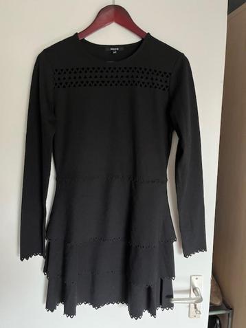 Jurk   (Nikkie/Maat:38) beschikbaar voor biedingen