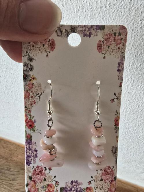 Rozenkwarts oorbellen handgemaakt, Sieraden, Tassen en Uiterlijk, Oorbellen, Nieuw, Overige materialen, Roze, Ophalen of Verzenden