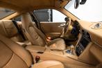 Porsche 911 3.6 Turbo Coupé Dealer auto (bj 2006), Auto's, Automaat, Gebruikt, Beige, 4 stoelen