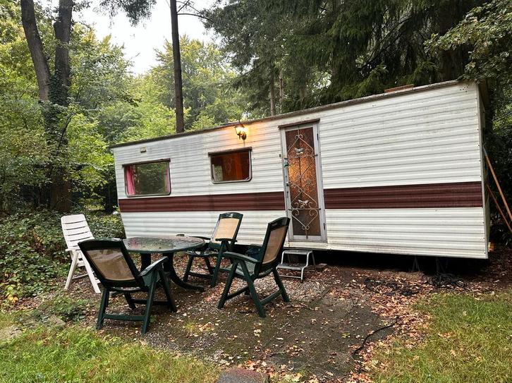 Stacaravan Loosdrecht in het bos, Caravans en Kamperen, Caravans, Particulier, tot en met 4, 750 - 1000 kg, Standaardzit, Overige merken