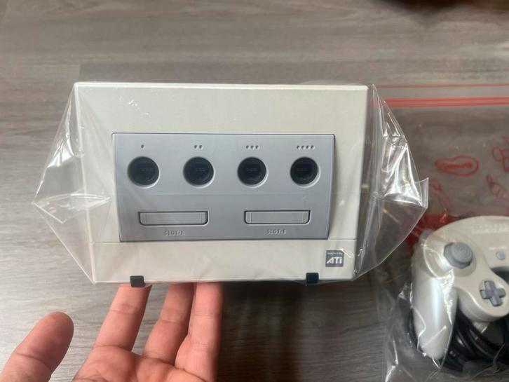 Nieuwe Gamecube + Controller - Ongebruikt!, Spelcomputers en Games, Spelcomputers | Nintendo GameCube, Nieuw, Wit, Met 1 controller