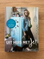 Jet van Nieuwkerk - Uit huis met Jet, Ophalen of Verzenden, Zo goed als nieuw, Jet van Nieuwkerk
