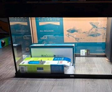 Juwel rio 180 led. beschikbaar voor biedingen