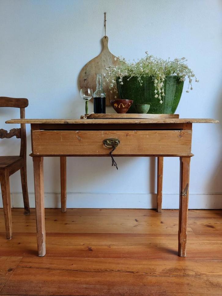 Antieke Zweedse tafel., Antiek en Kunst, Antiek | Meubels | Tafels, Ophalen