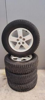 Mitsubishi Outlander Winterset 215/70R16, Auto-onderdelen, Banden en Velgen, Ophalen, 16 inch, Banden en Velgen, Winterbanden