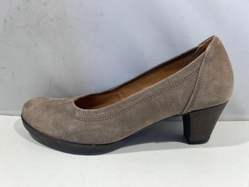 Gabor, maat 38.5 G klassieke beige pumps, Kleding | Dames, Schoenen, Zo goed als nieuw, Pumps, Beige, Verzenden