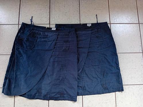 Gratis af te halen 2 blauwe rokken maat 50, Kleding | Dames, Rokken, Gedragen, Maat 46/48 (XL) of groter, Blauw, Onder de knie